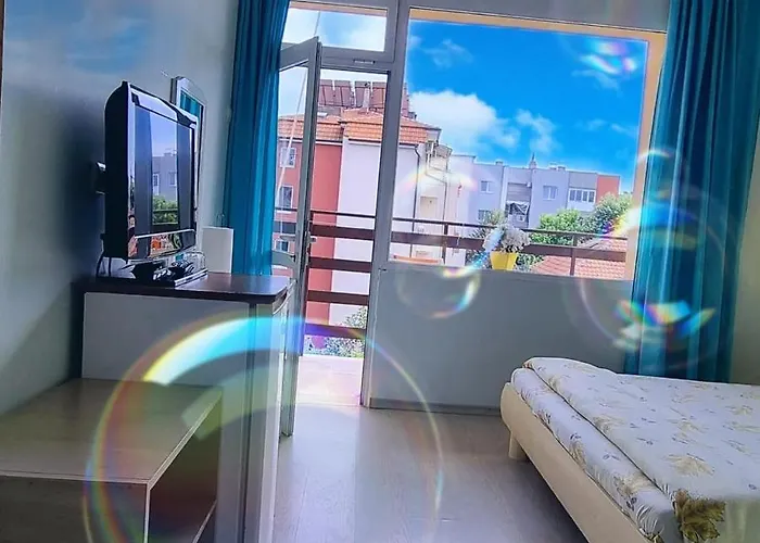 “poli” Gæstehus