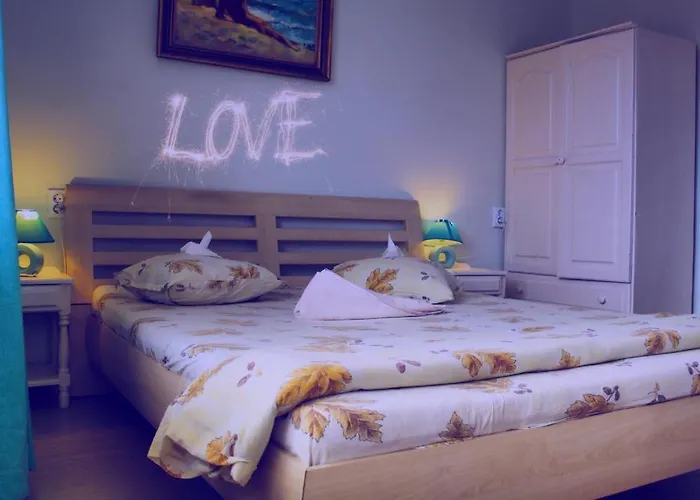 “poli” Gæstehus Nessebar